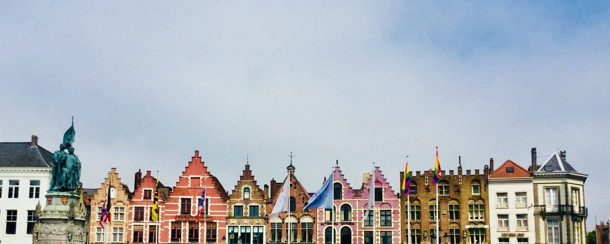 TRAVELMAN BRUGES, BELGIUM: Travelman, the Uninformed Tour Guide Who Just Makes Sh*t Up Instead