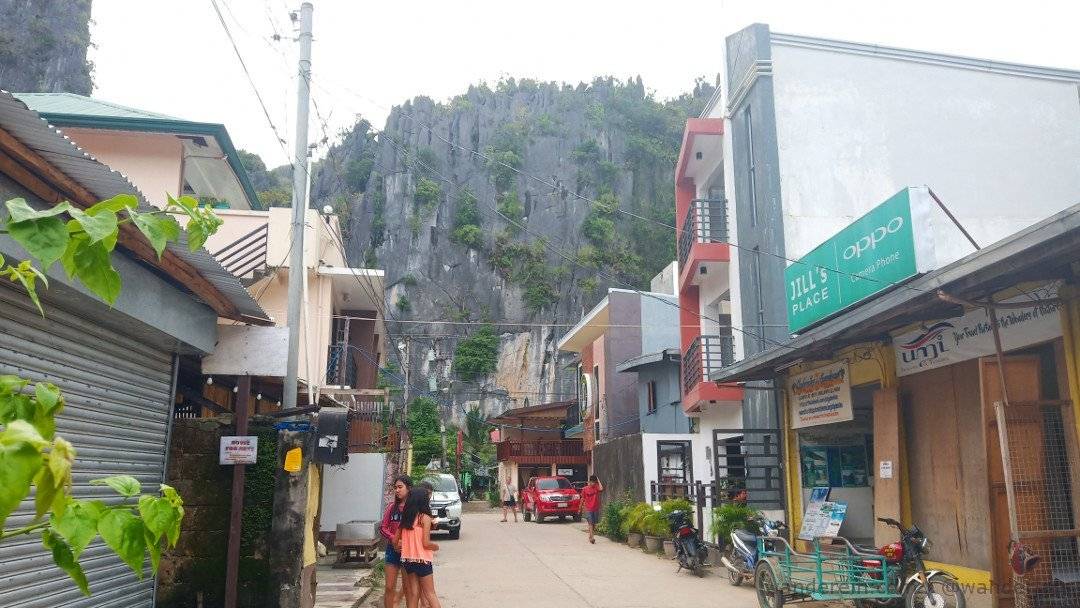 El Nido Town with Limestone formations in the backdrop