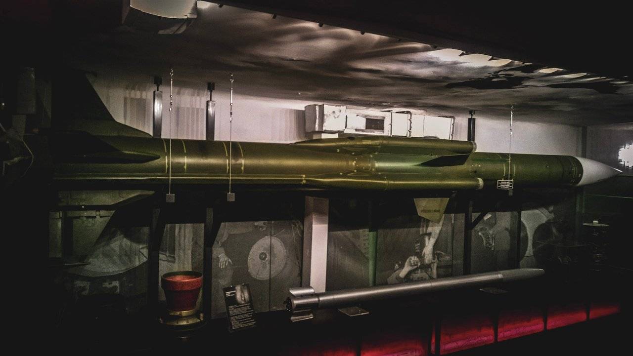 rocket-in-cold-war-museum.jpg