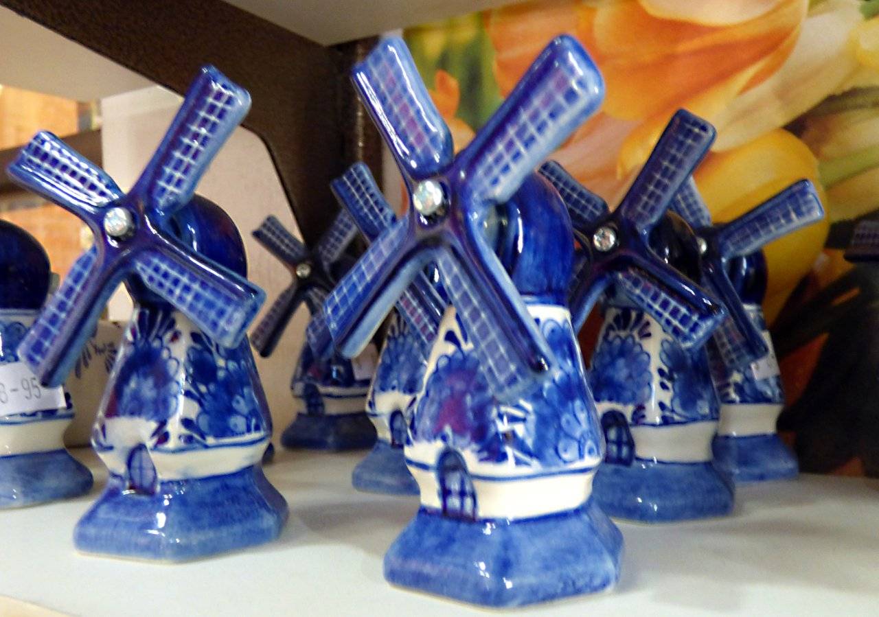 Porcelain windmills.jpg