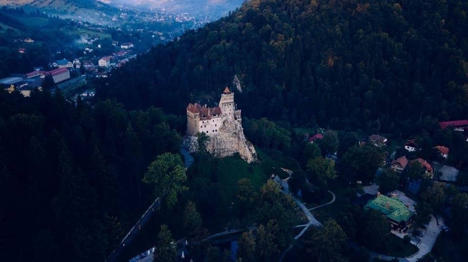Bran's Castle view 1