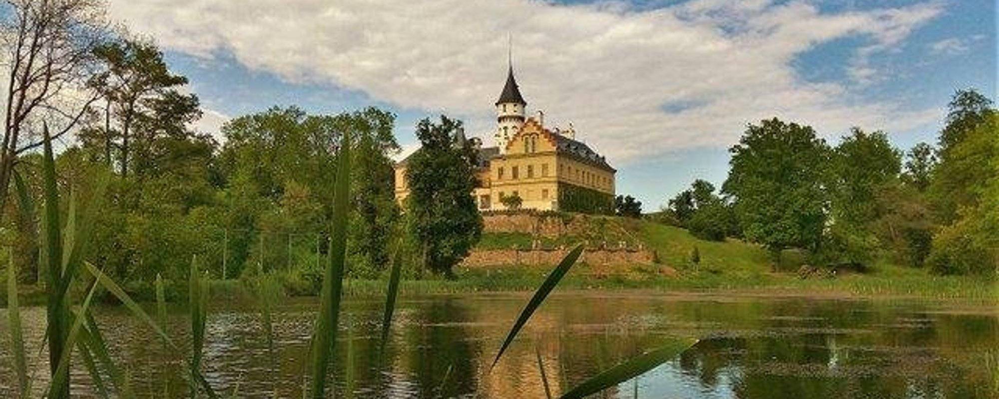 Beauties of Czech Republic: charming chateau of Radun