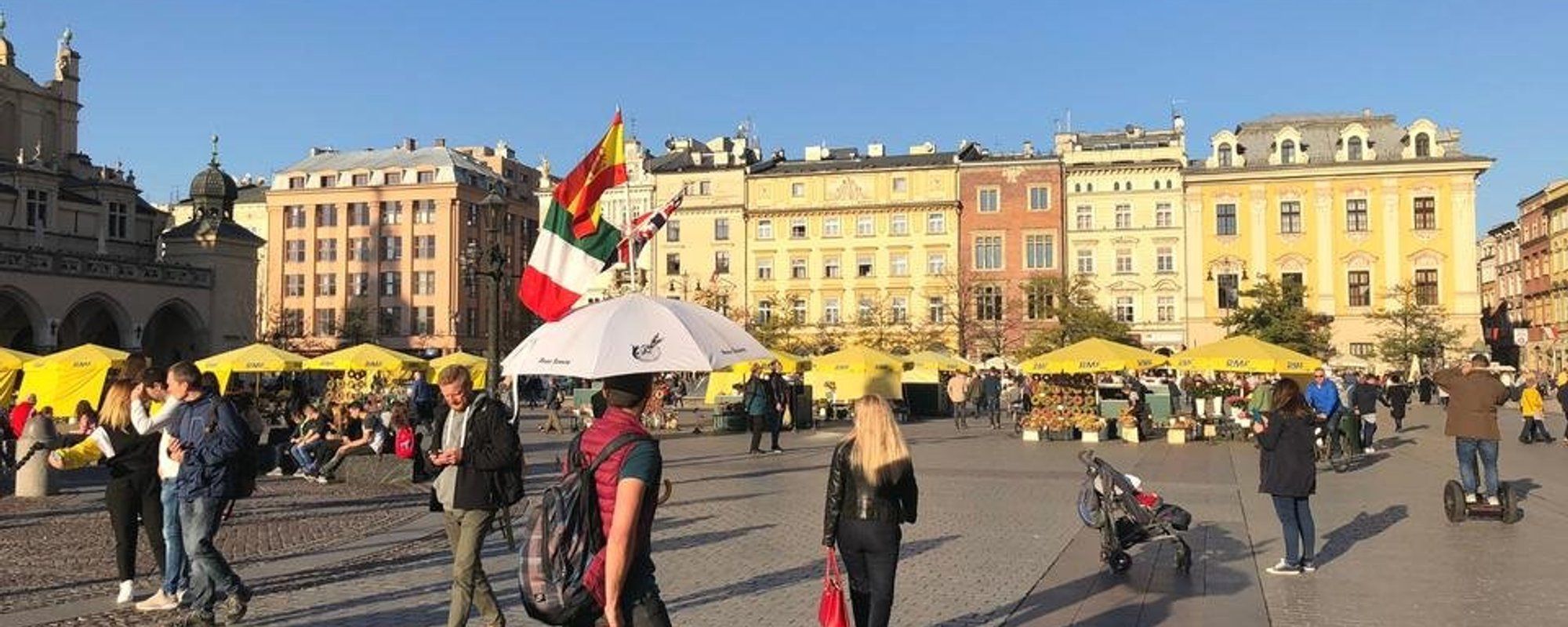 Traveling the World #151 - Let’s Visit Main Square @ Krakow, Poland