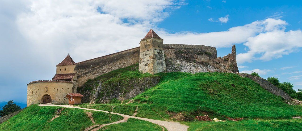 Romania's Rasnov Citadel in Pictures