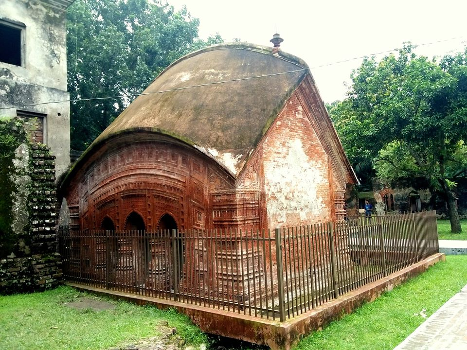 I visited Puthia Rajbari.