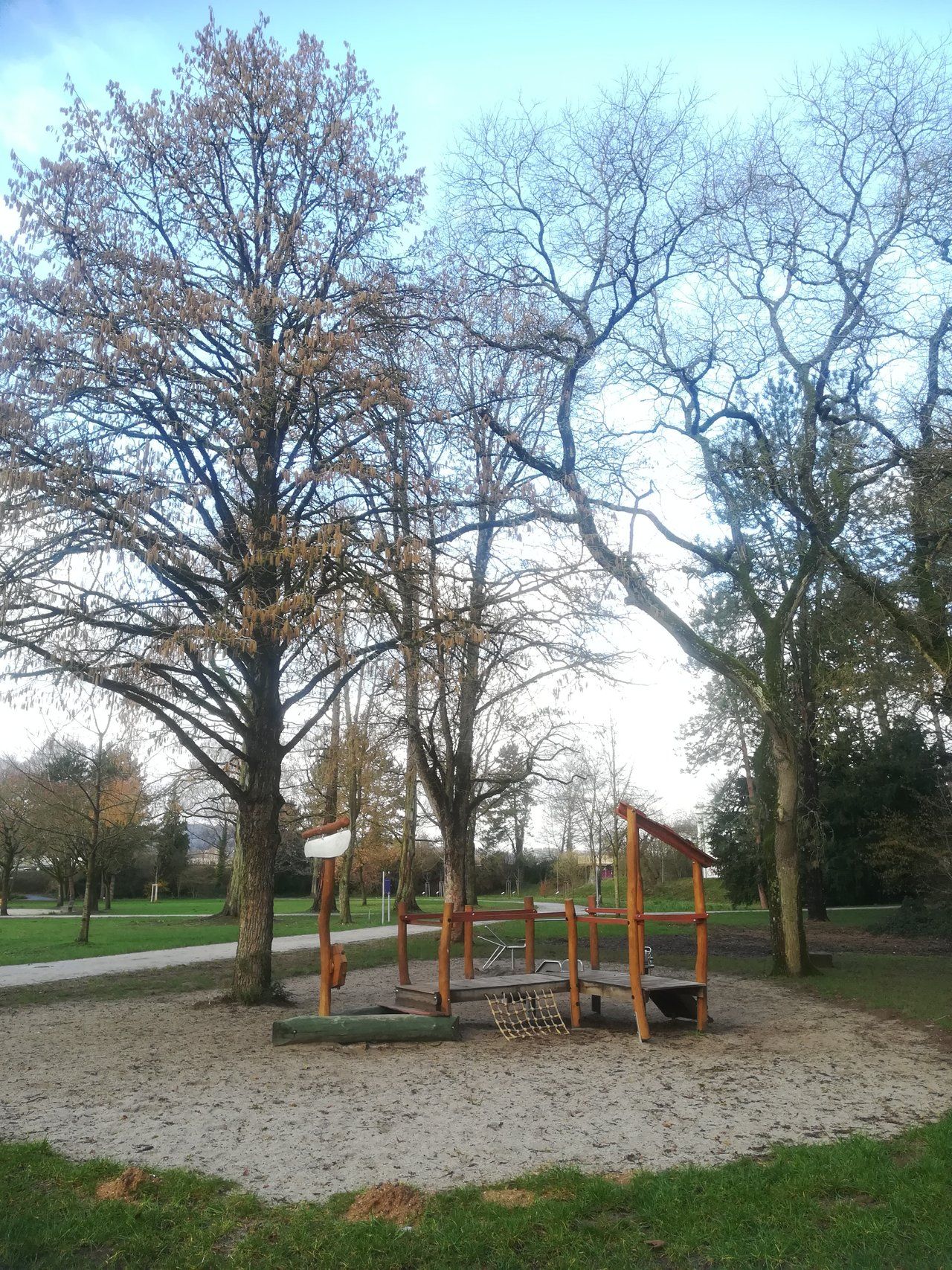 Schöner Spaziergang, Nice walk, Merziger Stadtpark, Saar  - DEU /ENG