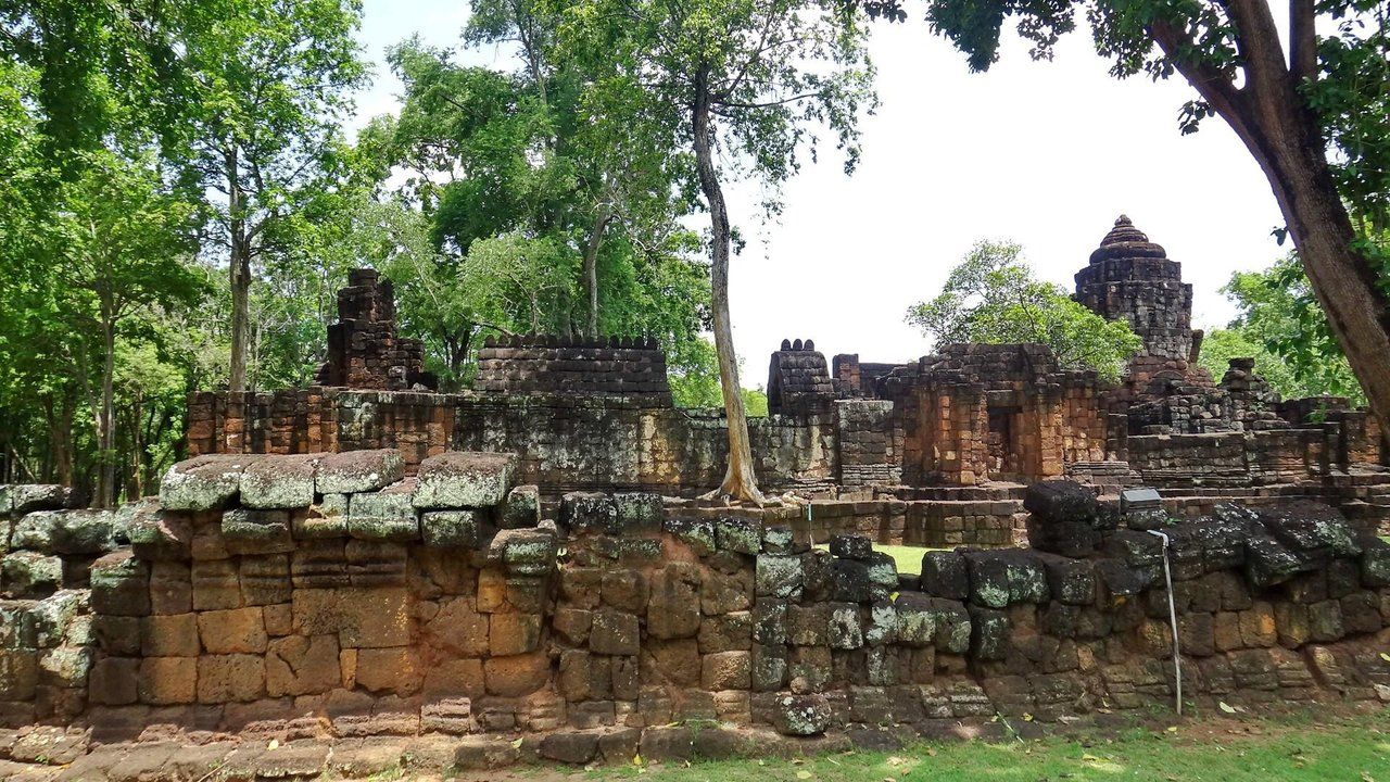 Beautiful Sunday and Sublime Sunday - Prasat Mueang Sing Historical Park, Kanchanaburi !!