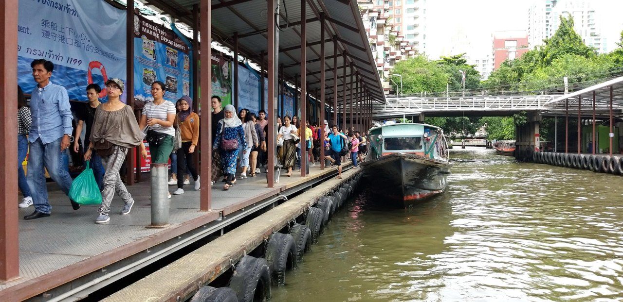 WednesdayWalk Along the Canal to Khao San Road !!