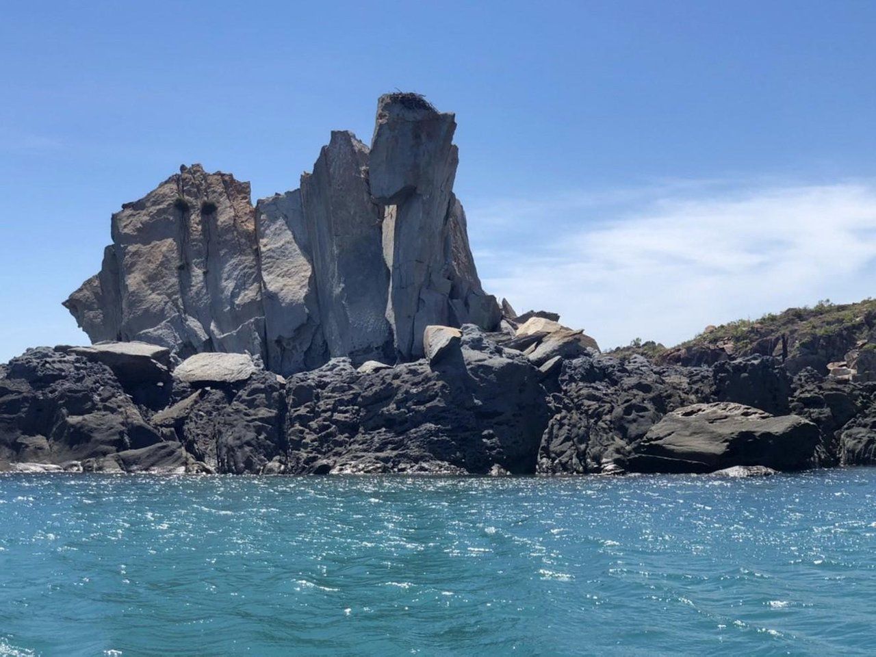Boulder Sunday by @shasta - Aboriginal Art on the Kimberly Rocks !!