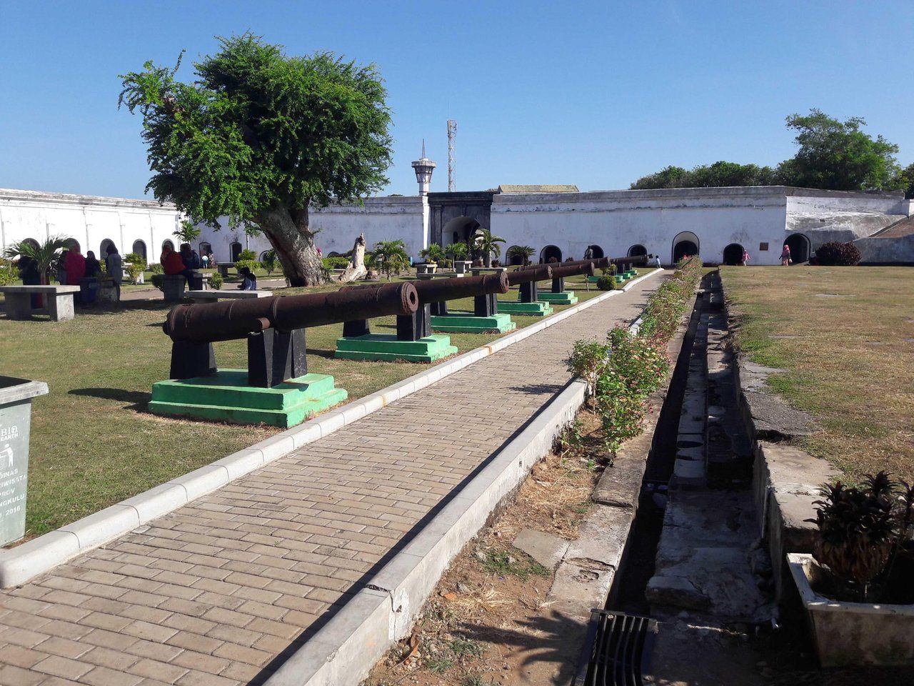 VISITING MARLBOROUGH FORT  [My Picture Day Submission]