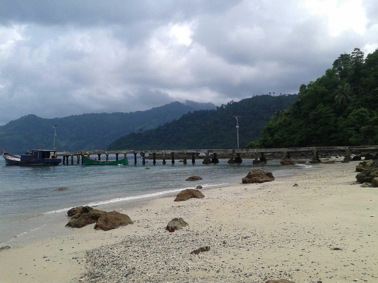 ISLAND TRIP Part 2 | Exploring the Beautiful Islands of Aceh - A neglected paradise - Visiting Old Pier Ujung Pineung, Pulo Aceh.