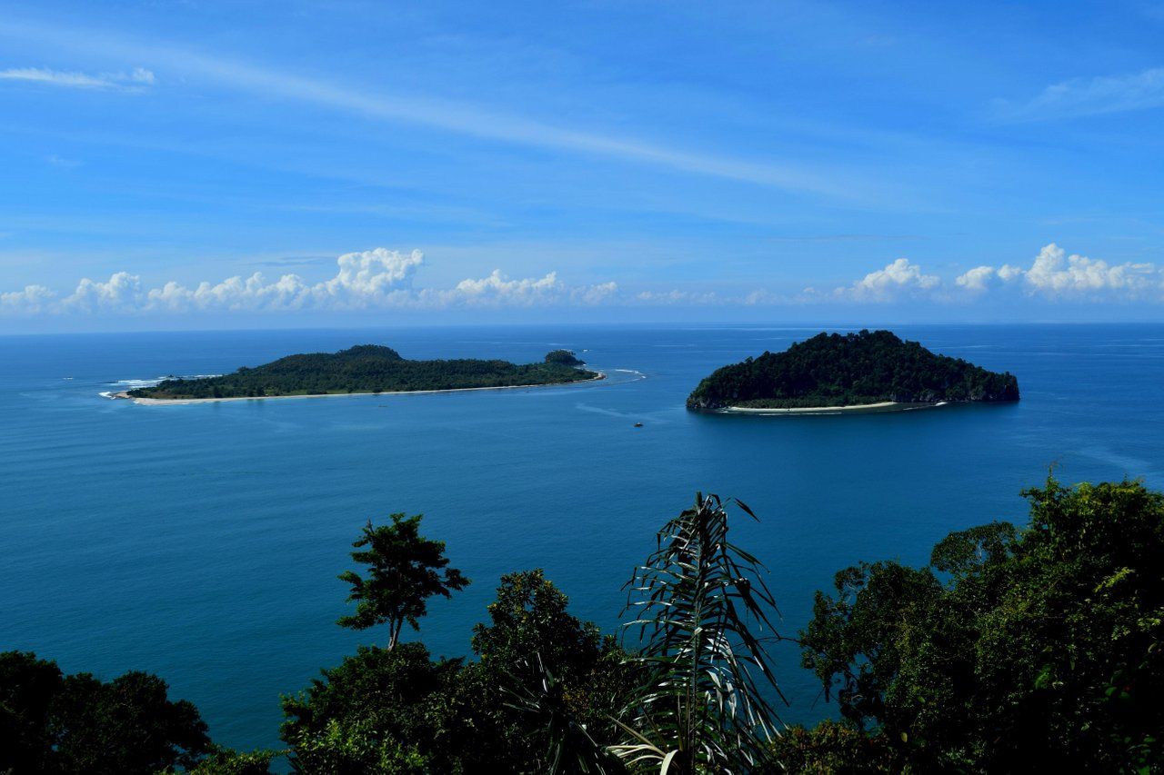 Hunt Photography Landscapes in the Forests and Oceans Collect of Aceh