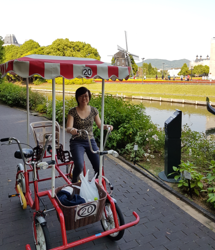 TacoCat’s Travels #104 (Japan 4.0: Fukuoka): Pedaling through the Rose Garden 🌹