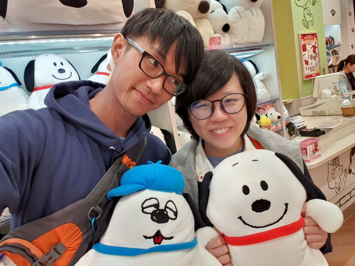 TacoCat’s Travels #157 (Hiroshima): Shopping for Special Seasonal Snacks! 🍮