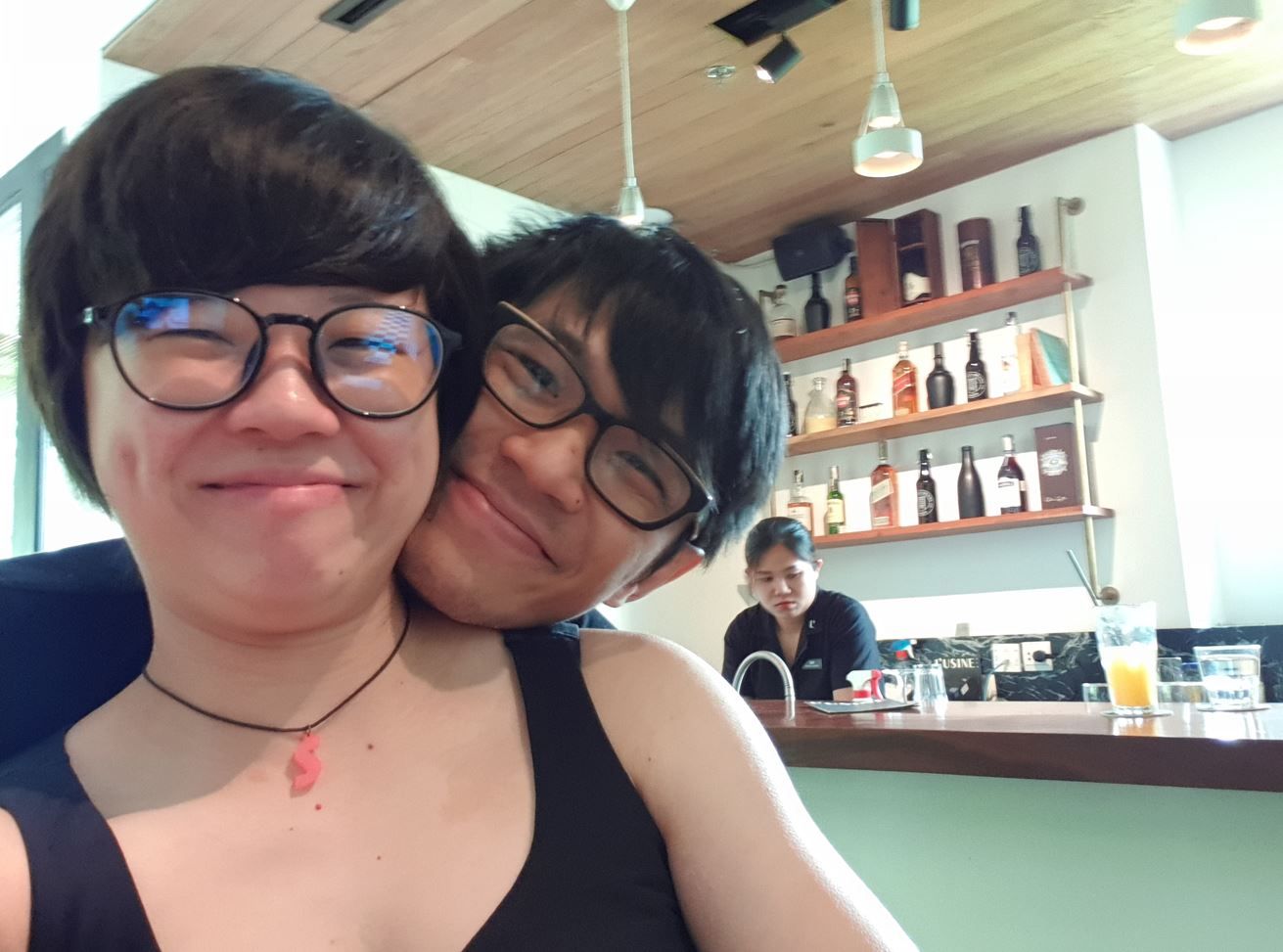 TacoCat’s Travels #183 (Vietnam 2.0): Feeling Fancy before Flying Off! ☕🎥