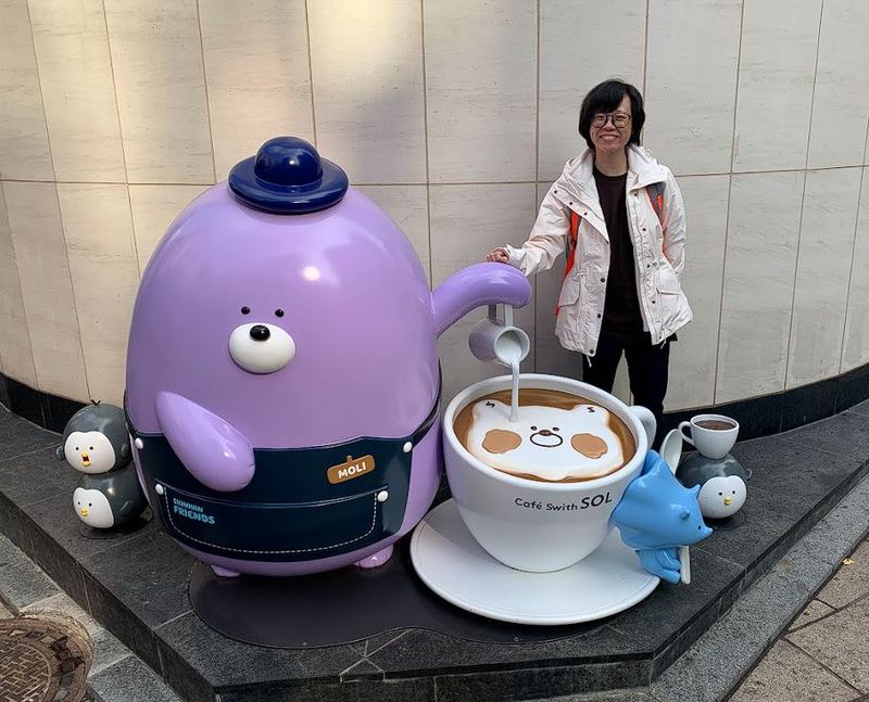 TacoCat’s Travels #227 (Seoul): Enjoying Autumn Delights and Cute Cafes 🍂🍪