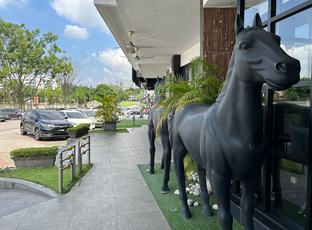 The boutique hotel had these huge horse statues out front for some reason.