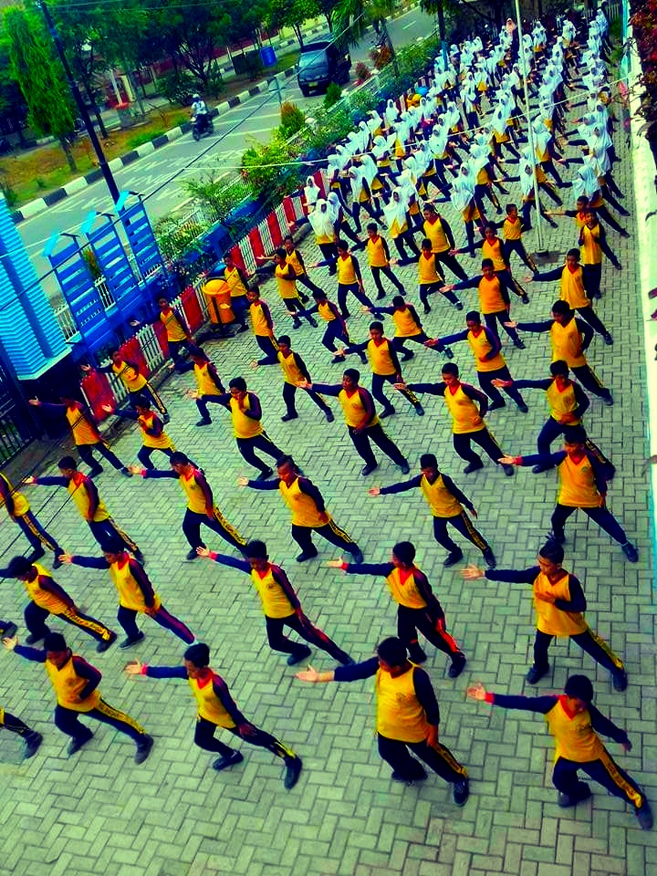 Beautiful Used Tires and Gymnastics Creations, Sigli, Aceh Indonesia.
