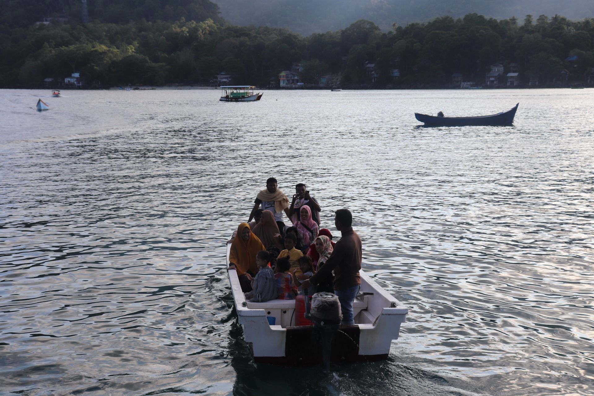 Photograph taken while riding a small boat between rubiah island and Iboih beach.