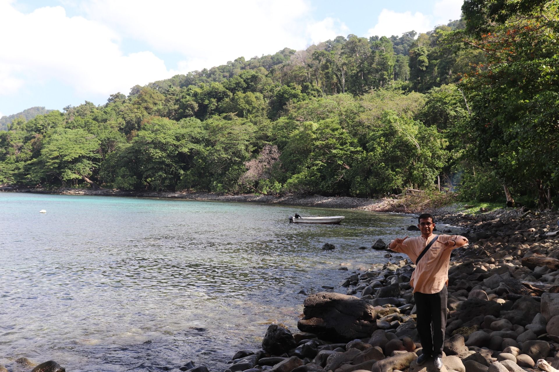 Image Photo of me while on the coast of Gua Sarang Beach.
