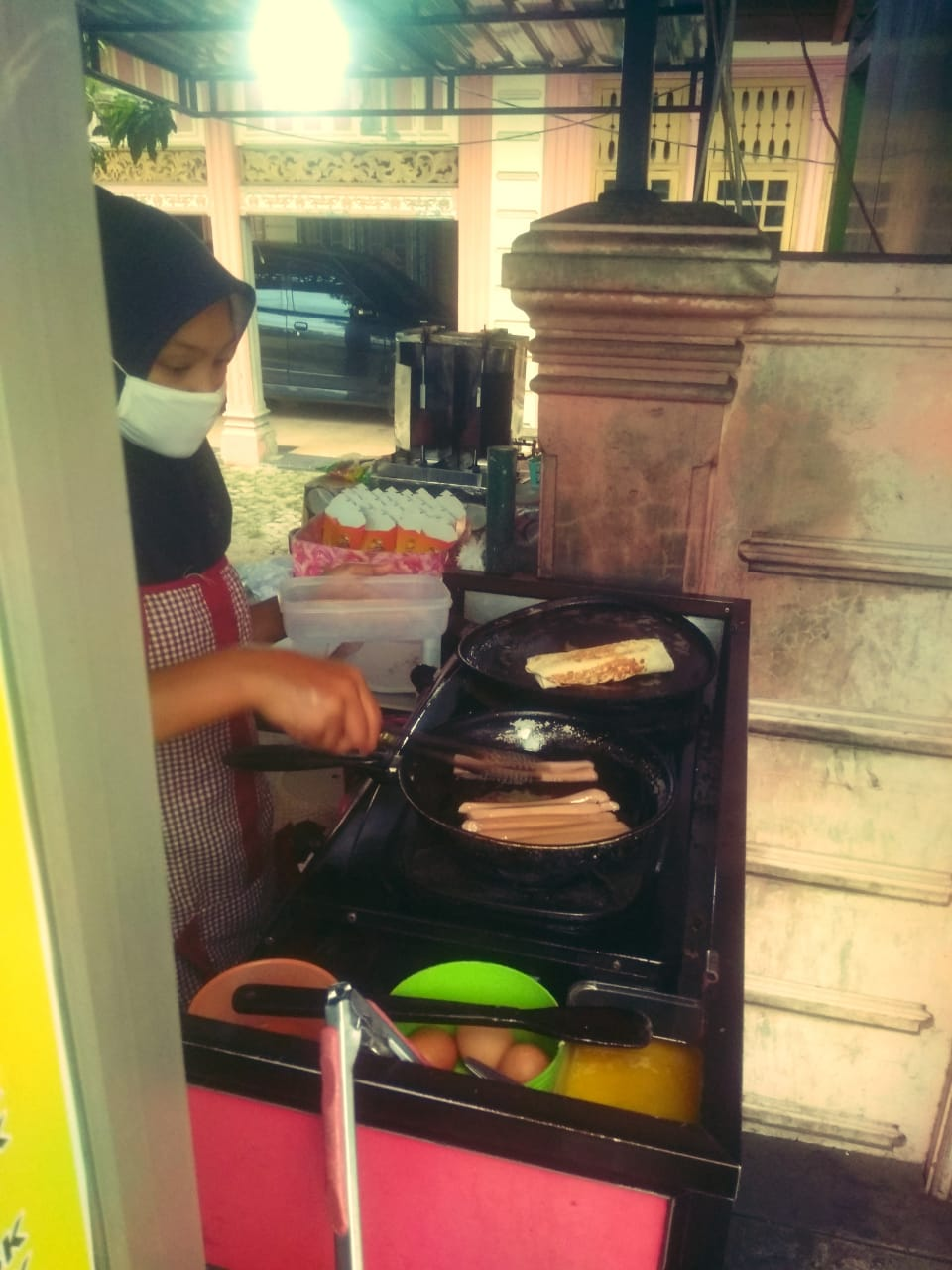 Picture from the front on the right side