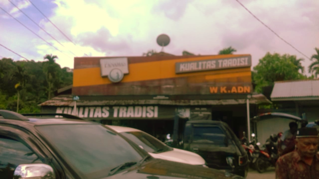 Coffee shops and car or motorcycle parking lots.