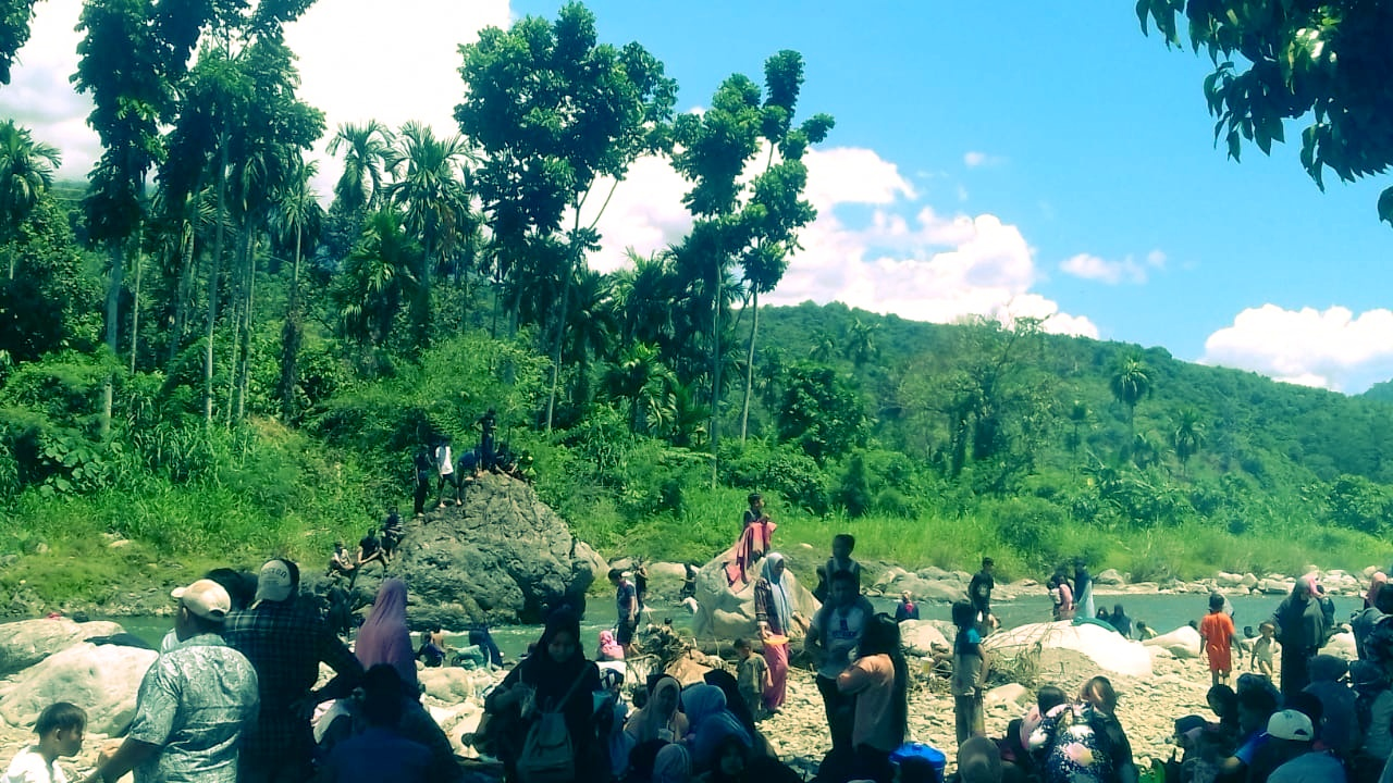 Photo from Krueng Geunie’s left,