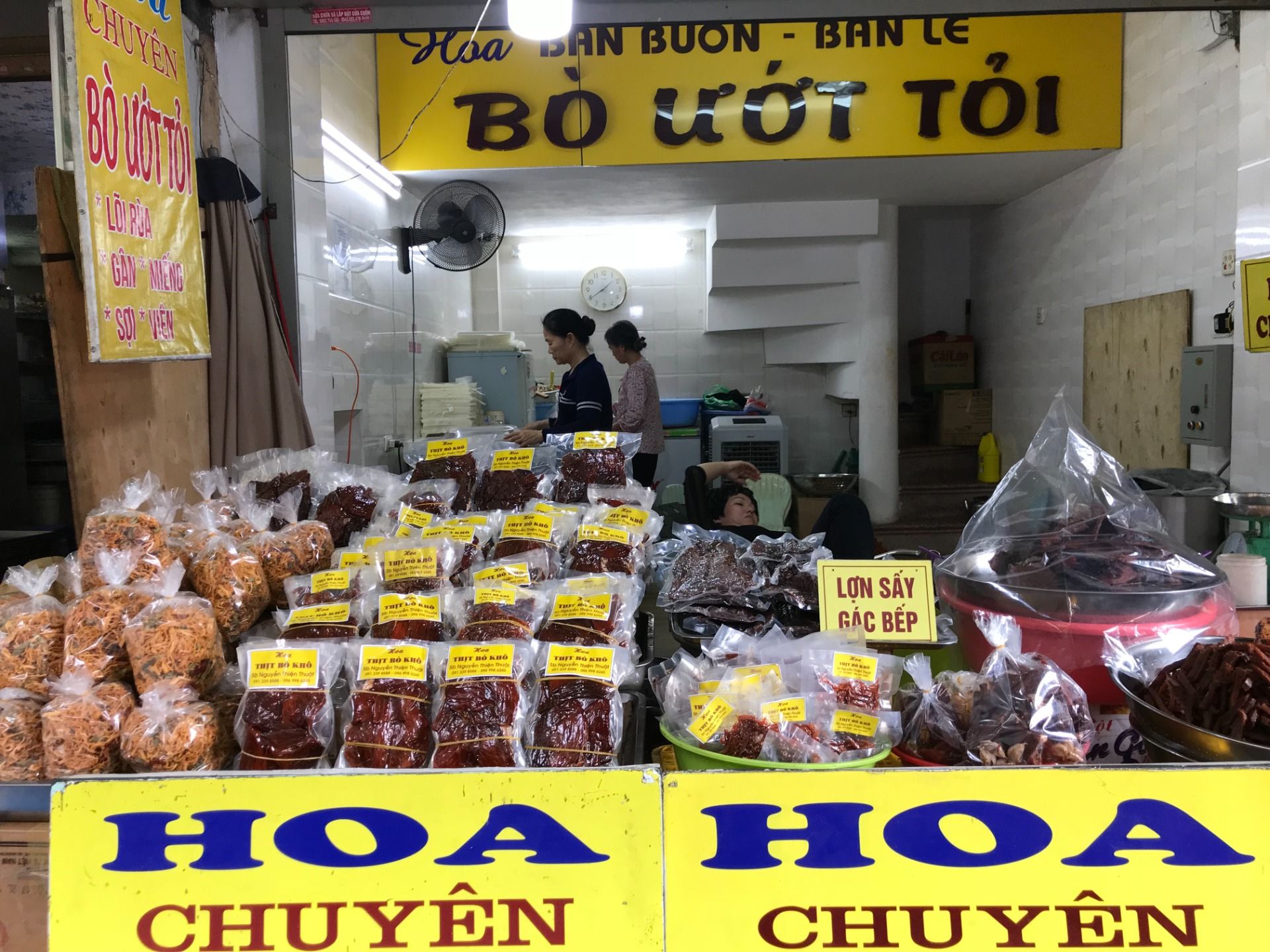 Food's eyes-sight at first day in Hanoi  