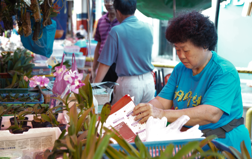 Im selling flower . She means rare flower like orchids 