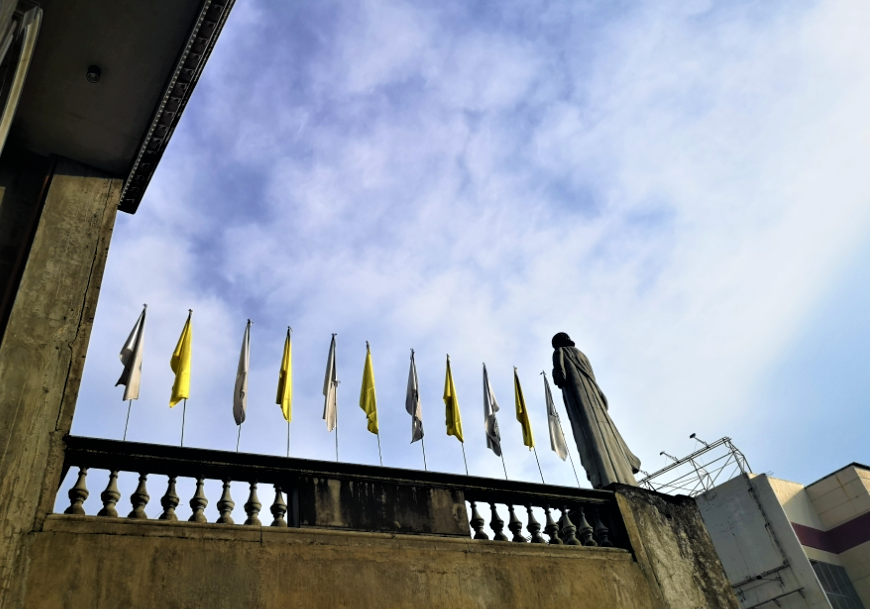 Behind the entrance view 