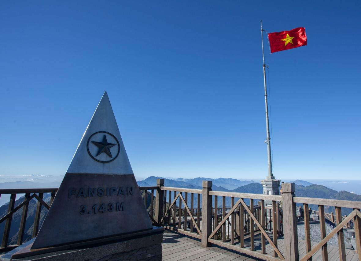 Tommy Travel Journal #4 - Sa Pa Fansipan Peak // Roof of Indochina //