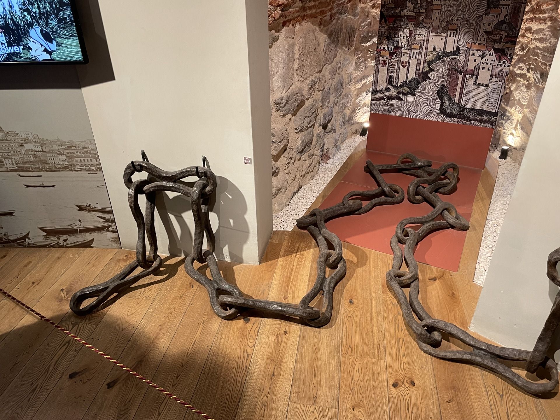 a piece of the chain blocking the Golden Horn