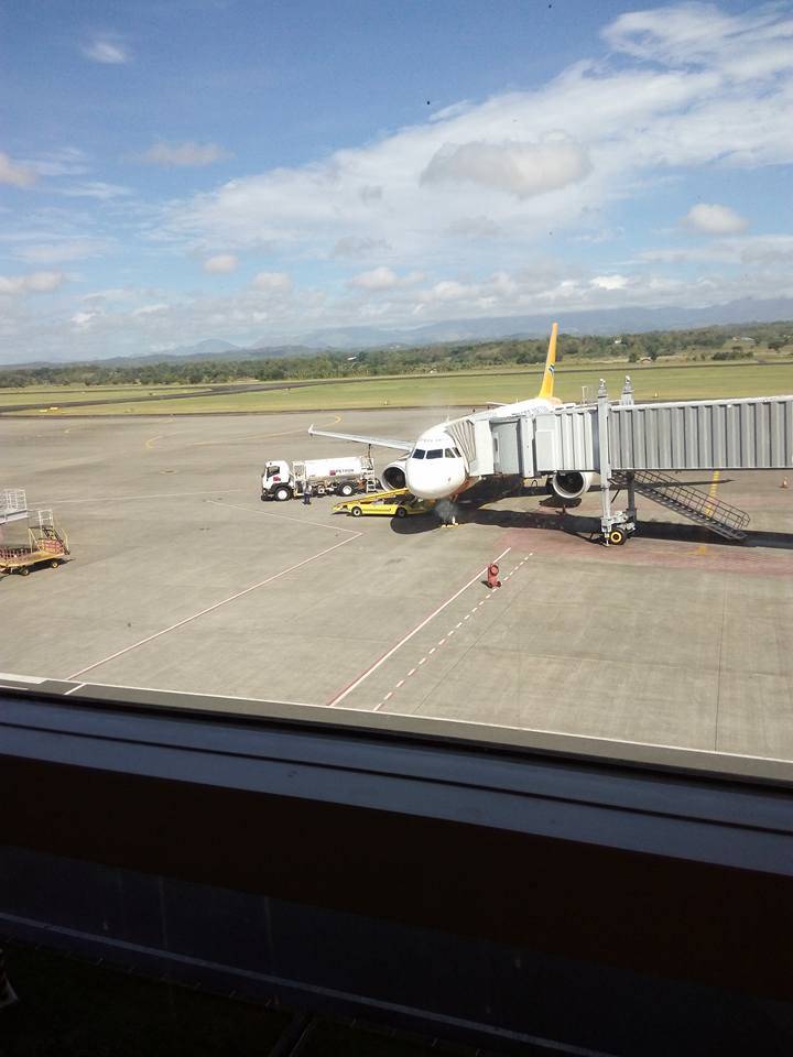 That’s the Cebu Pacific plane we’re riding from the Iloilo International Airport to the Puerto Princesa International Airport.