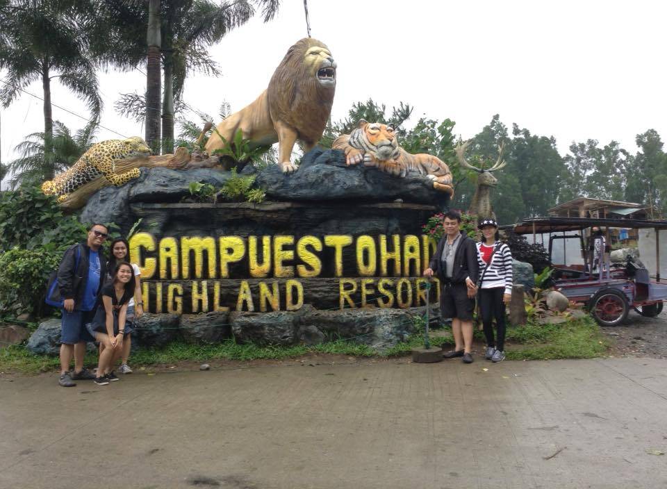 My family and I at the Campuestohan Highland Resort