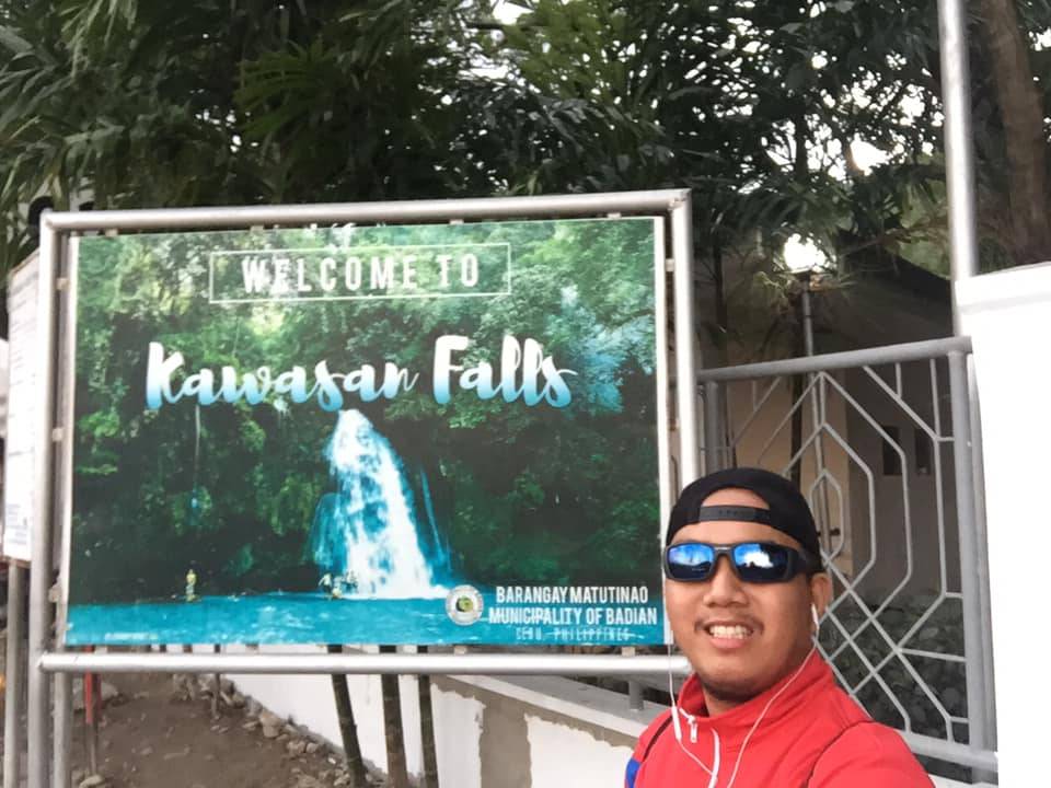 Arriving at the entrance of Kawasan Falls