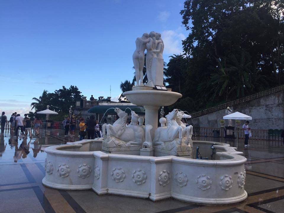 A Greek-themed fountain