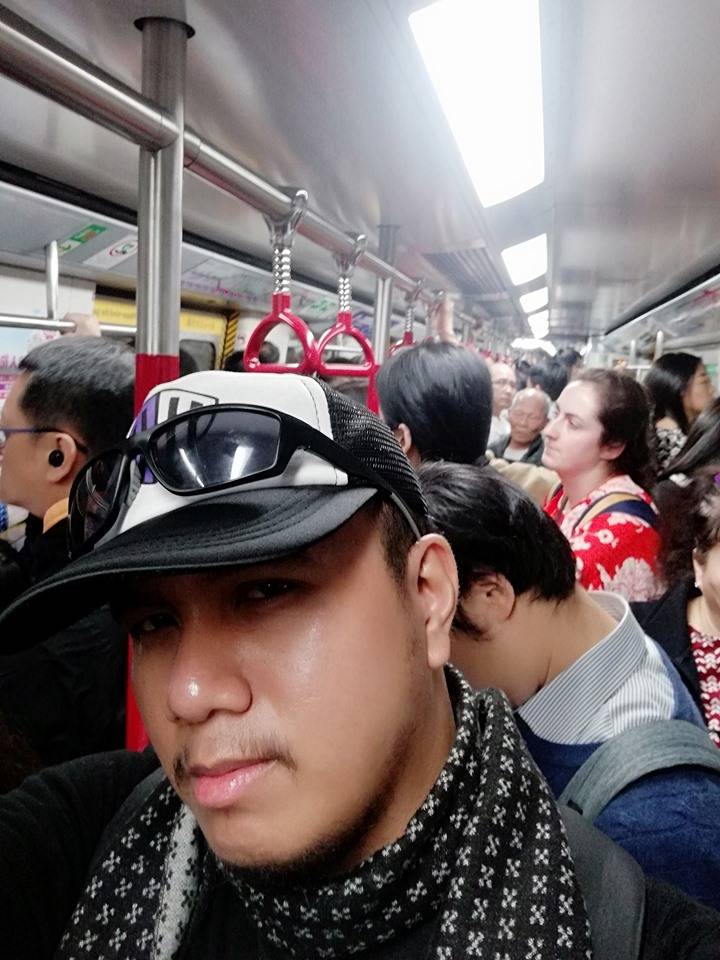 Jampacked MTR heading to Quarry Bay