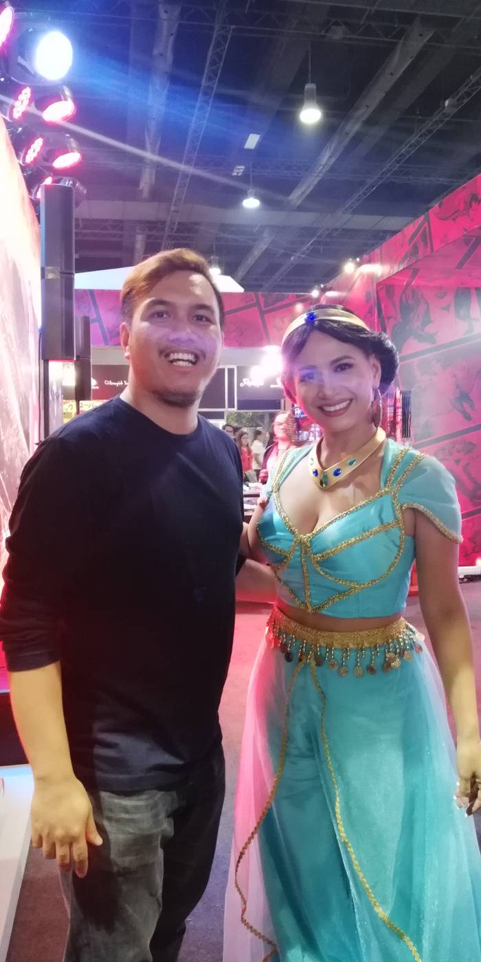 With the celebrity fitness professional Regine Tolentino as Princess Jasmine