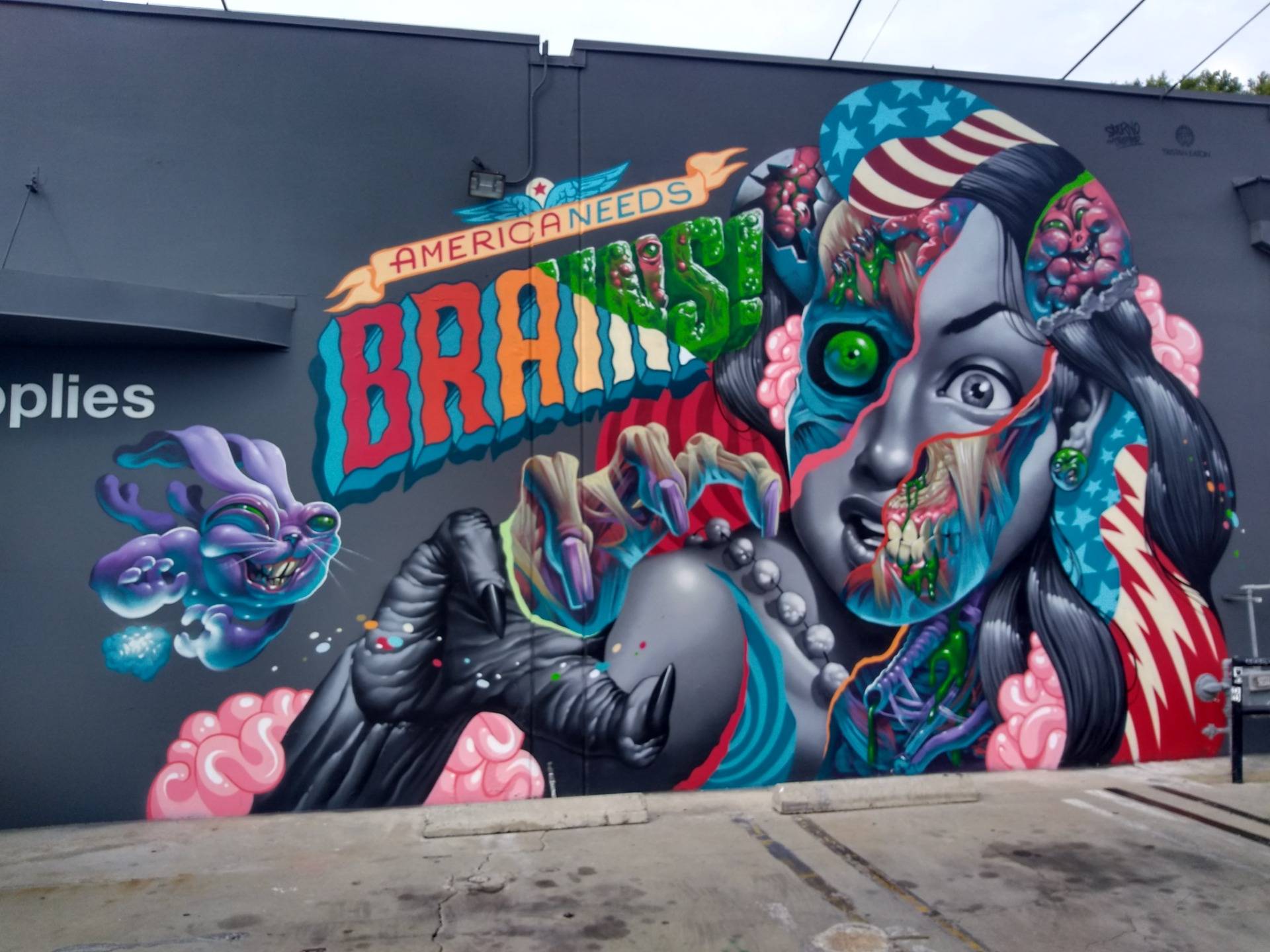 In past visits to the area I had discovered some great art in the ”Culver City Arts District”