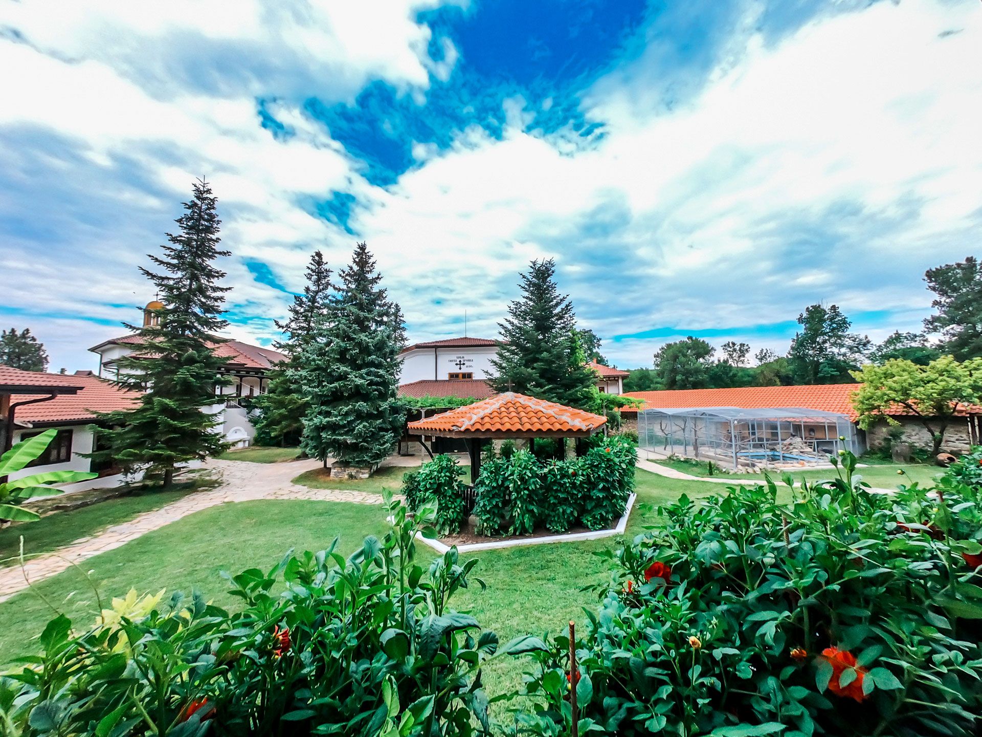 Ustrem Monastery and Karakoliovata dupka