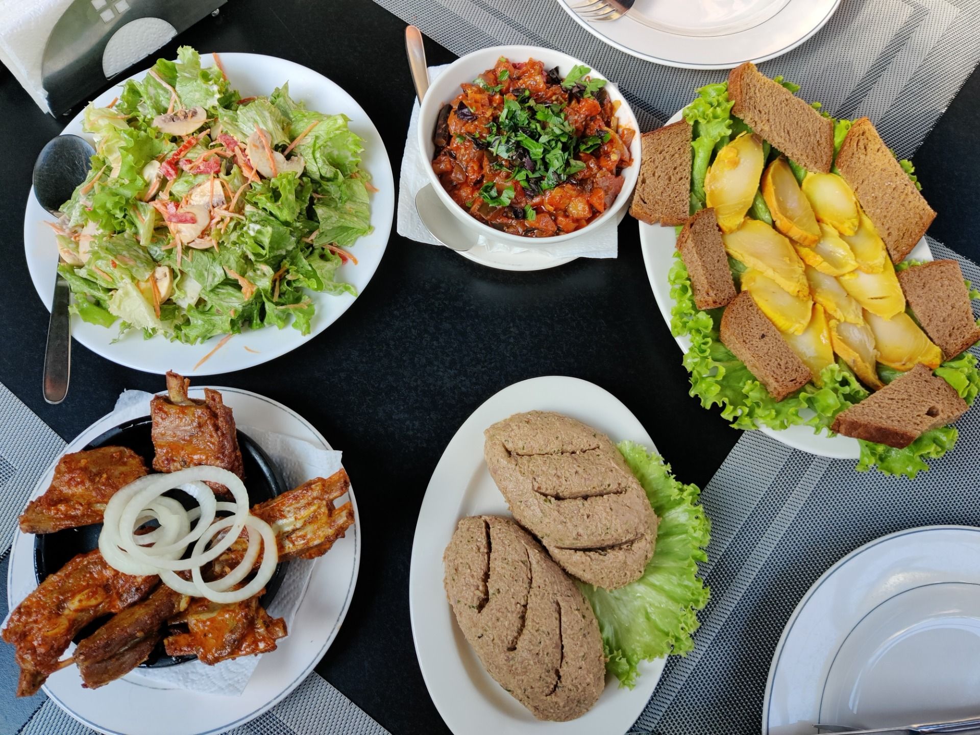 the ribs (lower left) and smoked fish (upper right) were so tasty