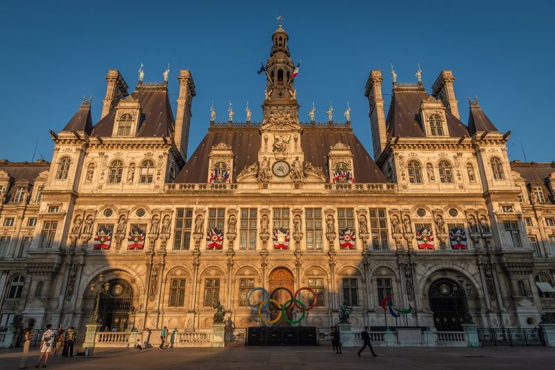 The Ultimate Paris Itinerary: 8 Days of Sightseeing, Food and Fun 
