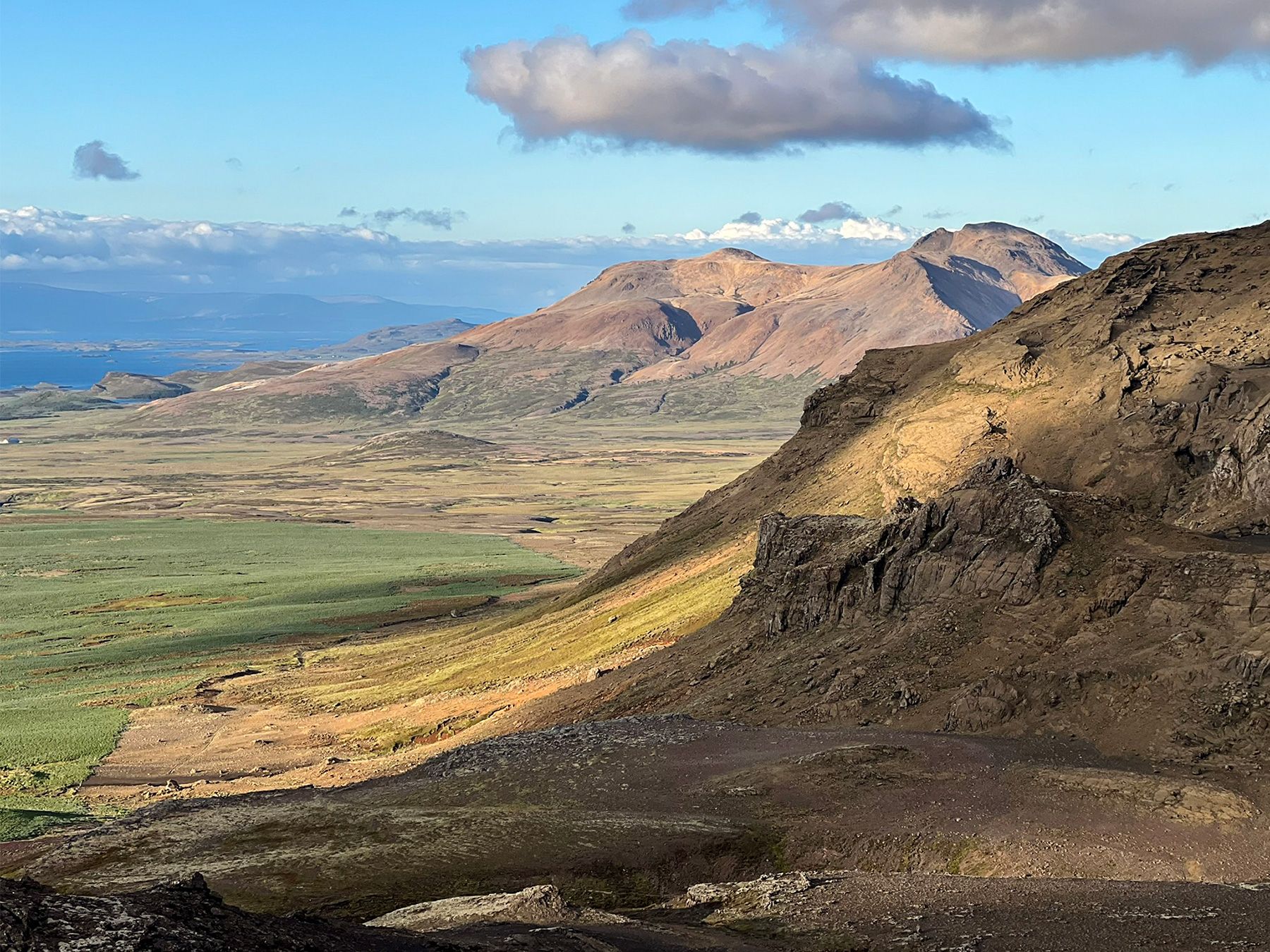Zza Starej Kobiety kuka moja ulubiona Drápuhlíðarfjall.