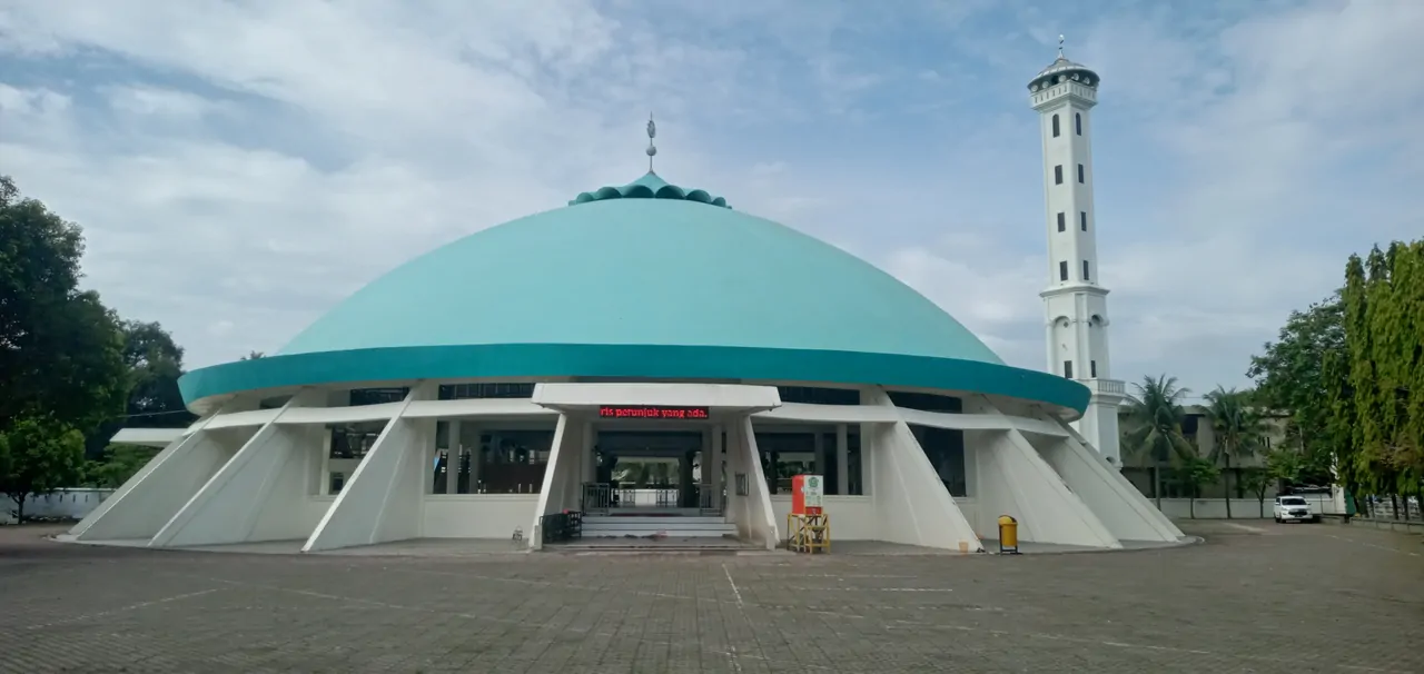 Coconut Shell Mosque
