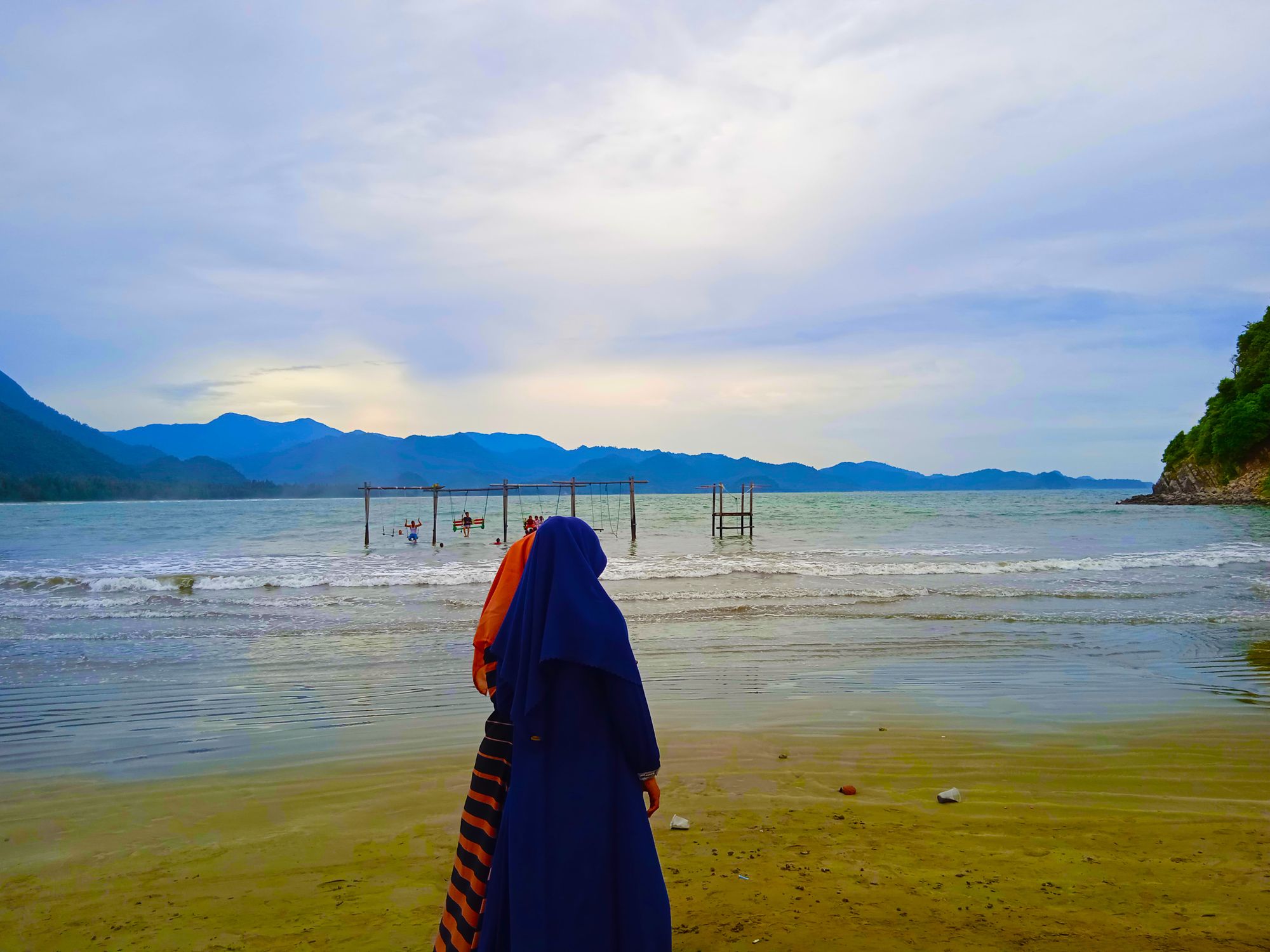         They don’t notice when I’m doing a photoshoot.