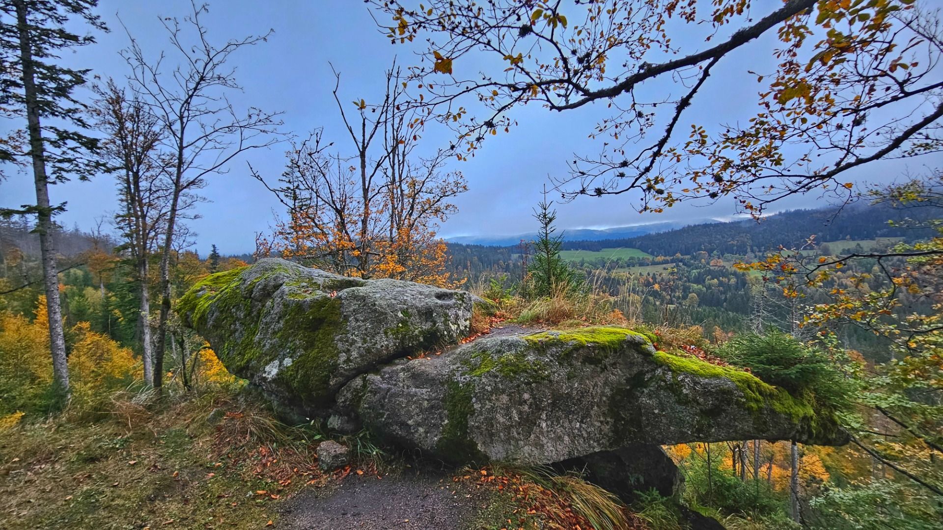 Zřícenina hradu Kunžvart / Ruins of Kunžvart Castle