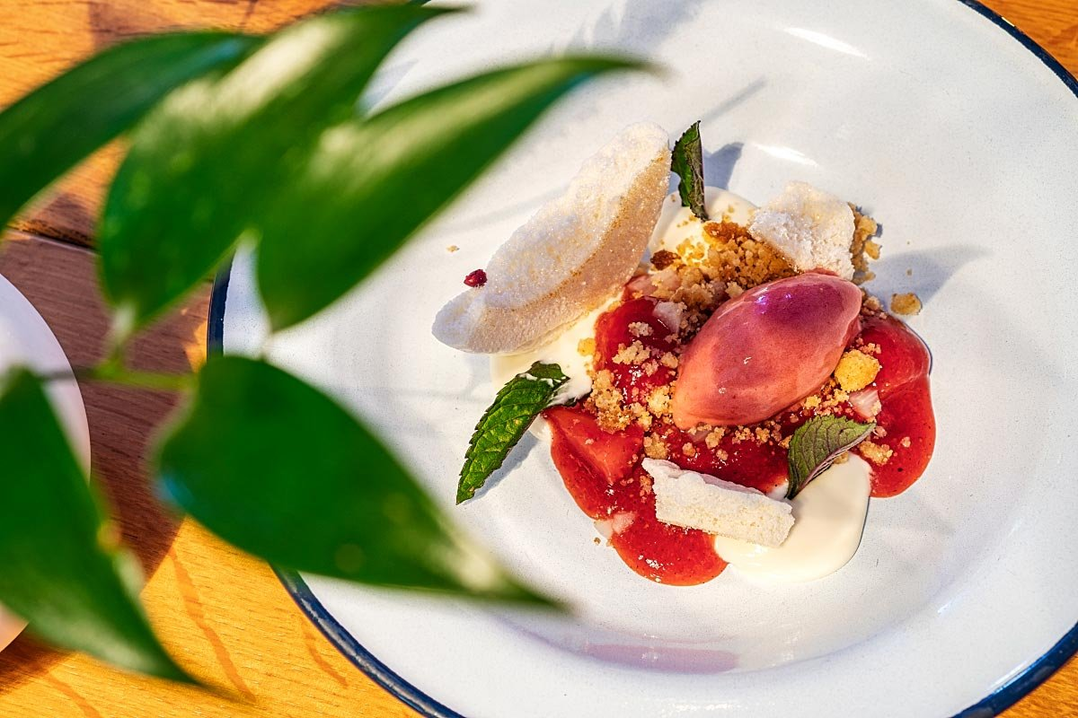 Strawberry trio with asparagus cream and meringue.