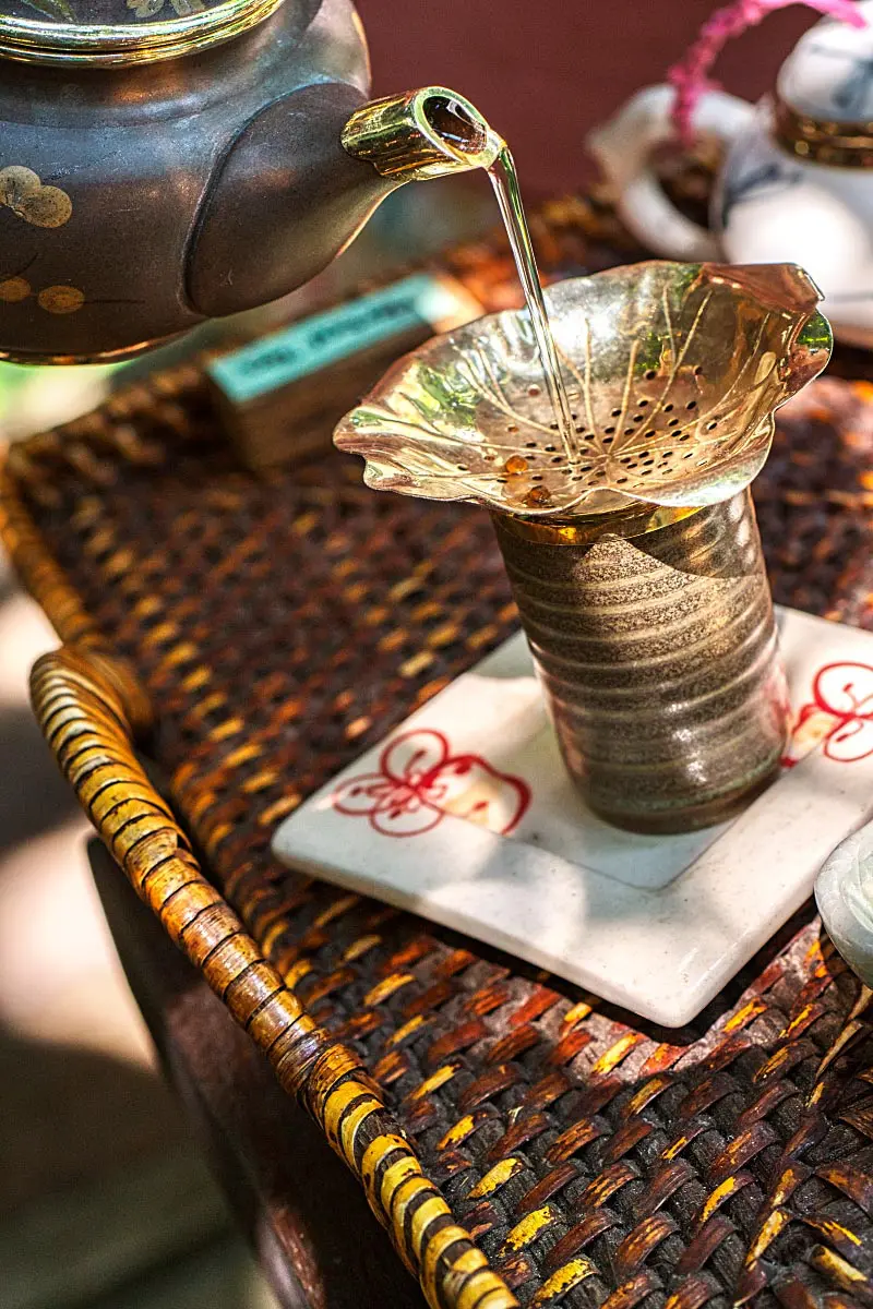 Lotus-shaped tea strainer embodies Vietnam’s national flower.
