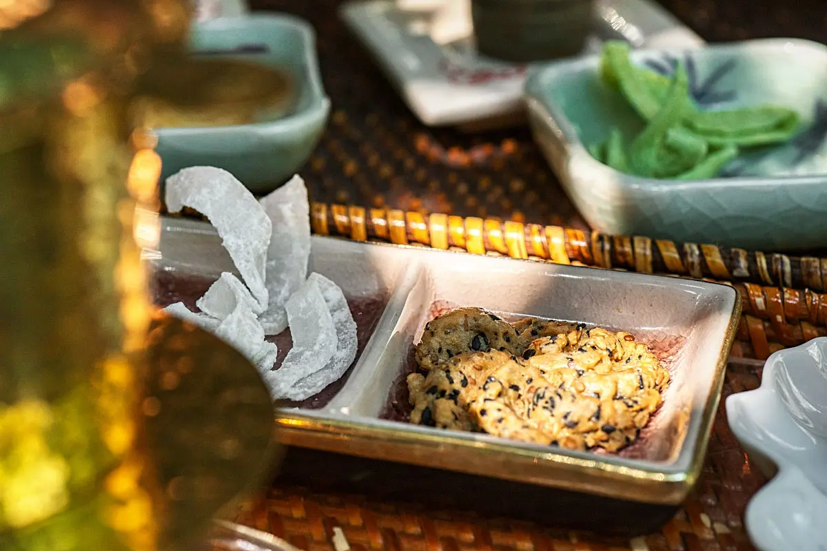 Black sesame cookie was wonderful next to Yin-Yang Hoi An Ancient Blend coffee.
