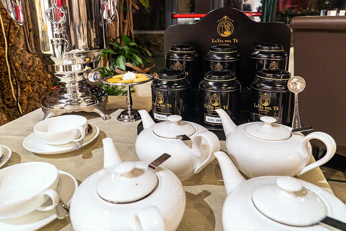Like in every port town, tea is an important part of the culture.